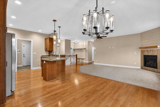 3407 Lakeridge Place NW, Rochester, MN 55901