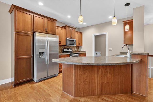 3407 Lakeridge Place NW, Rochester, MN 55901