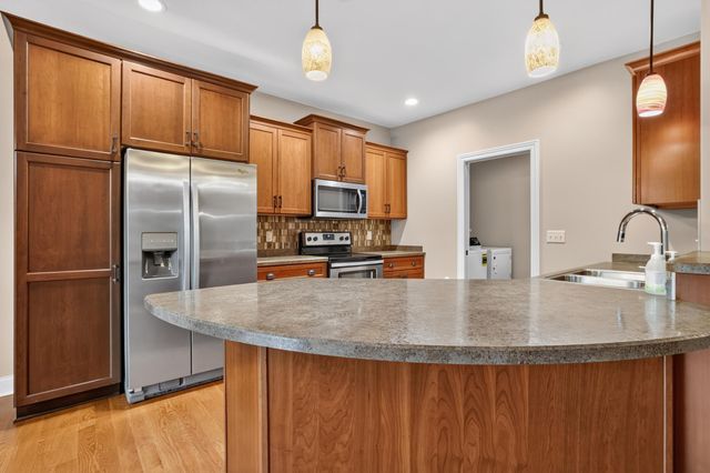 3407 Lakeridge Place NW, Rochester, MN 55901