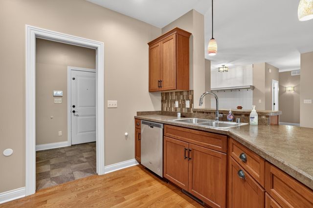 3407 Lakeridge Place NW, Rochester, MN 55901