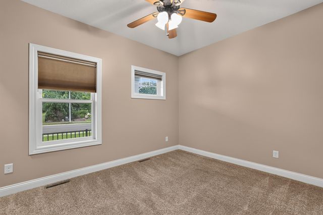 3407 Lakeridge Place NW, Rochester, MN 55901