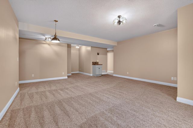 3407 Lakeridge Place NW, Rochester, MN 55901