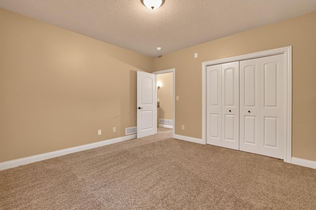 3407 Lakeridge Place NW, Rochester, MN 55901