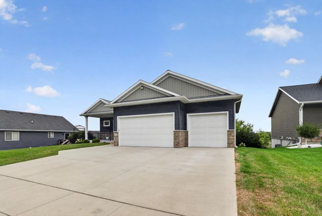 3407 Lakeridge Place NW, Rochester, MN 55901