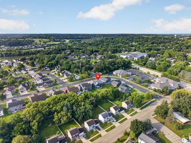 3407 Lakeridge Place NW, Rochester, MN 55901
