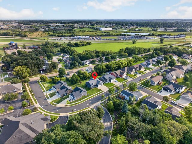 3407 Lakeridge Place NW, Rochester, MN 55901