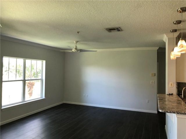 5035 Fairways Circle C202, Vero Beach, FL 32967