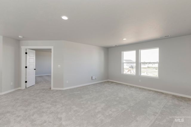 1090 W Cub River Dr, Meridian, ID 83642