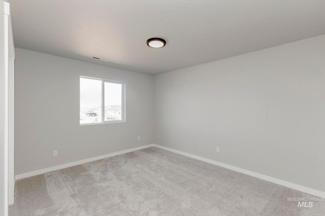 1090 W Cub River Dr, Meridian, ID 83642