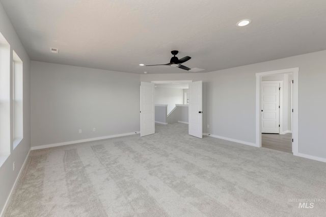 1090 W Cub River Dr, Meridian, ID 83642