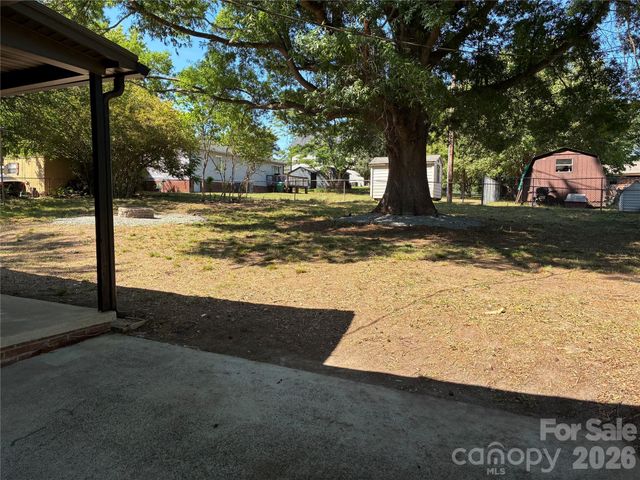 103 Sunset Lane, Bessemer City, NC 28016