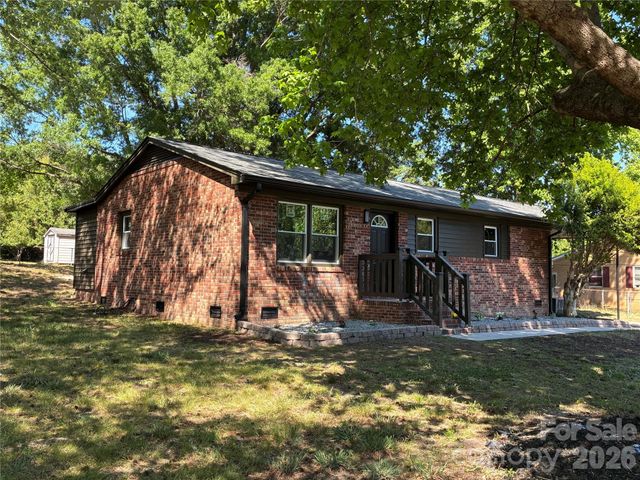 103 Sunset Lane, Bessemer City, NC 28016