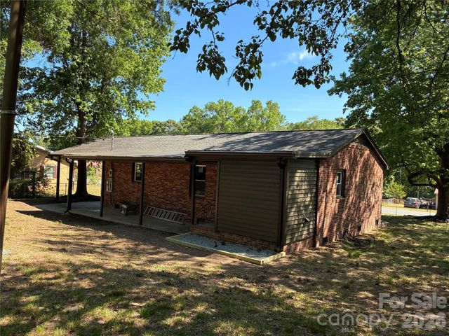 103 Sunset Lane, Bessemer City, NC 28016