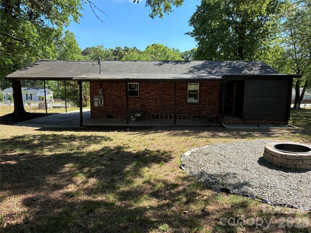 103 Sunset Lane, Bessemer City, NC 28016