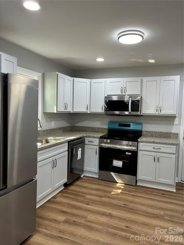 103 Sunset Lane, Bessemer City, NC 28016