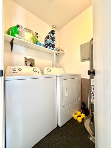 1212 Williamsport Drive 4, Westmont, IL 60559