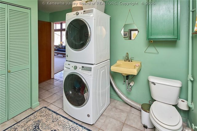 2315 Woodland Avenue Sw, South Charleston, WV 25303