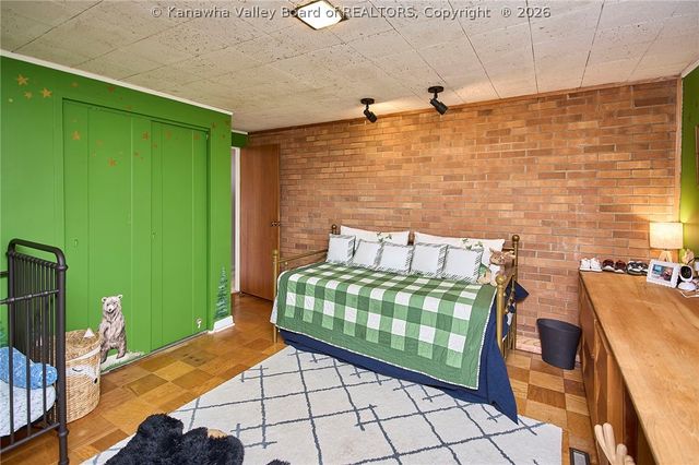 2315 Woodland Avenue Sw, South Charleston, WV 25303