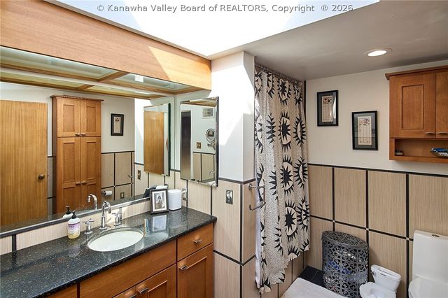 2315 Woodland Avenue Sw, South Charleston, WV 25303