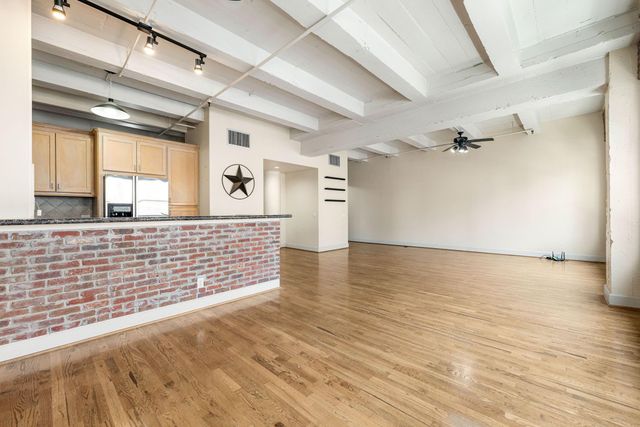 1120 Texas Street 7D, Houston, TX 77002