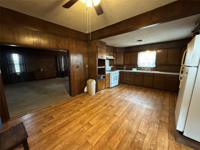 13149 E Fm 273, Telephone, TX 75488