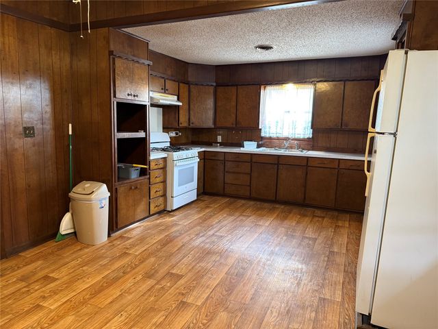 13149 E Fm 273, Telephone, TX 75488