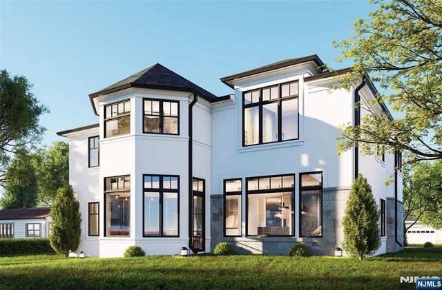 324 Ross Road, Paramus, NJ 07652