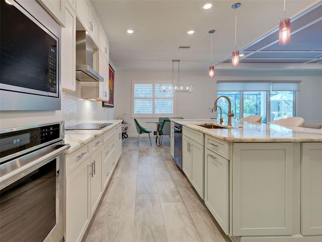 425 BANEBERRY COURT, Nokomis, FL 34275