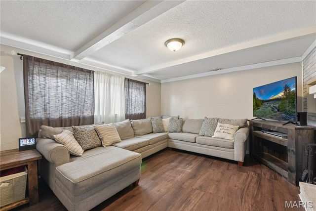 1837 Oak Street, Pacific, MO 63069