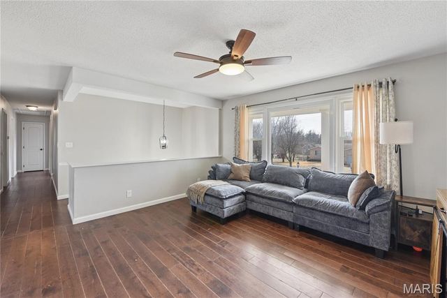 1837 Oak Street, Pacific, MO 63069