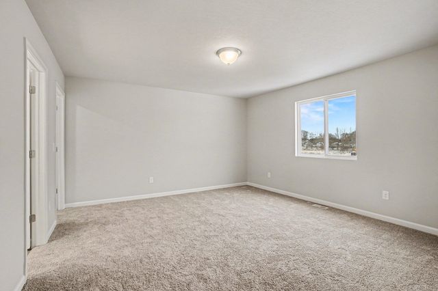 13710 Oasis Avenue, Holland, MI 49424