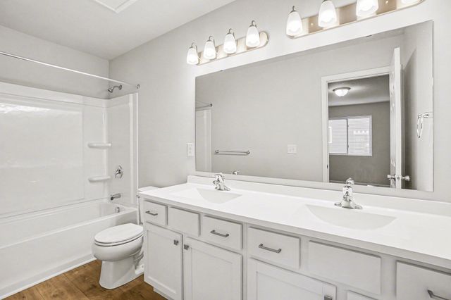 13710 Oasis Avenue, Holland, MI 49424