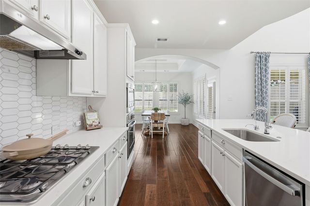 2107 Wild Peregrine Circle, Katy, TX 77494