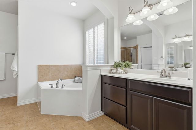 2107 Wild Peregrine Circle, Katy, TX 77494