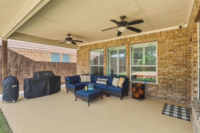 2107 Wild Peregrine Circle, Katy, TX 77494
