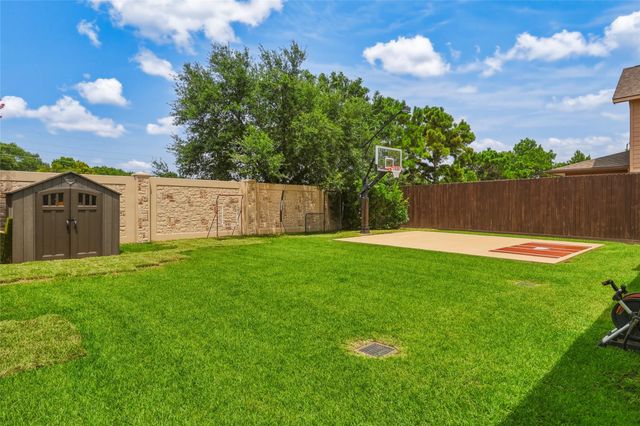 2107 Wild Peregrine Circle, Katy, TX 77494