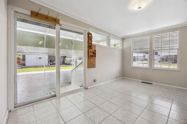 5274 ISLAND VIEW CIRCLE N, Polk City, FL 33868