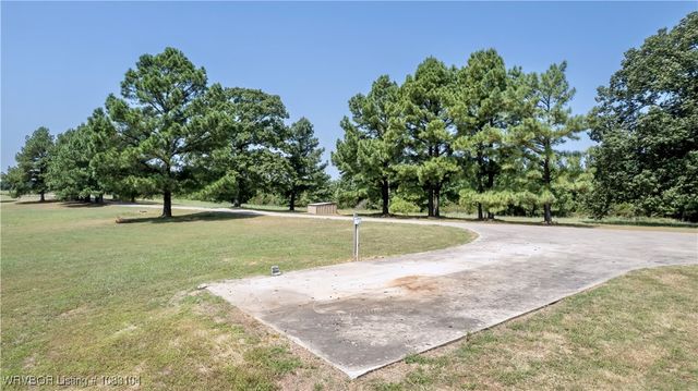 105629 S 4730 Road, Muldrow, OK 74948