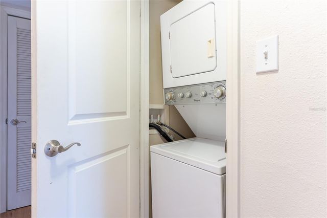 507 NW 39TH ROAD 132, Gainesville, FL 32607