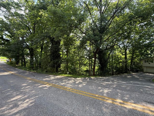 5908 Crestview Drive, Hixson, TN 37343