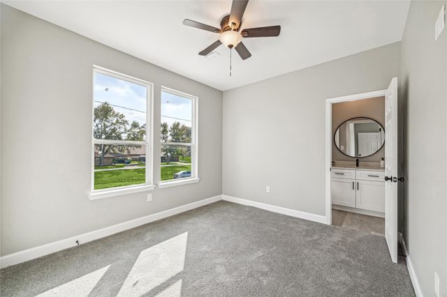 982 Randolph Street A, Houston, TX 77088