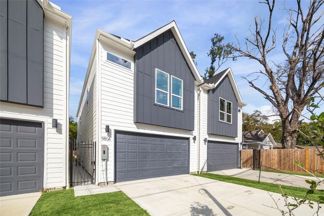 982 Randolph Street A, Houston, TX 77088