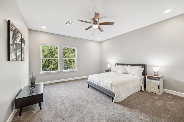982 Randolph Street A, Houston, TX 77088