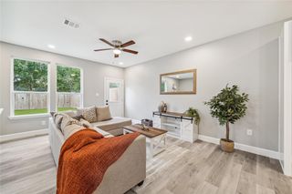 982 Randolph Street A, Houston, TX 77088