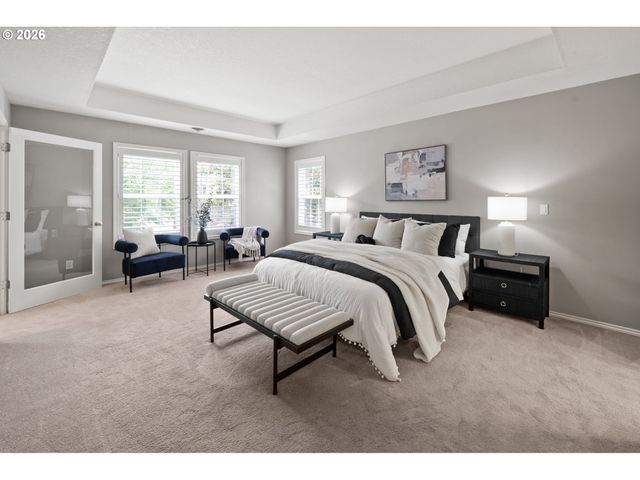 4896 HASTINGS Dr, Lake Oswego, OR 97035