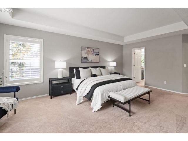4896 HASTINGS Dr, Lake Oswego, OR 97035
