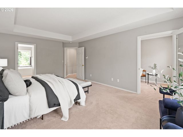 4896 HASTINGS Dr, Lake Oswego, OR 97035