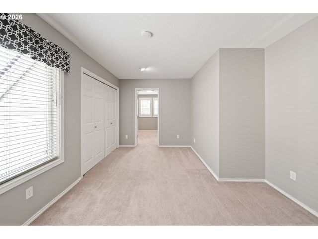 4896 HASTINGS Dr, Lake Oswego, OR 97035
