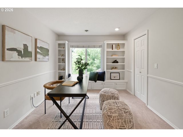 4896 HASTINGS Dr, Lake Oswego, OR 97035