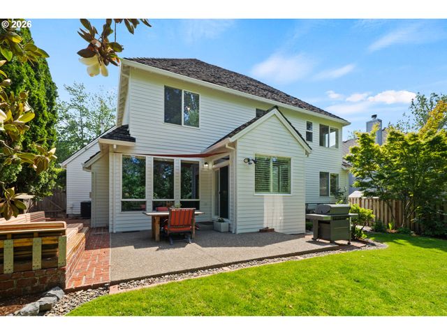 4896 HASTINGS Dr, Lake Oswego, OR 97035